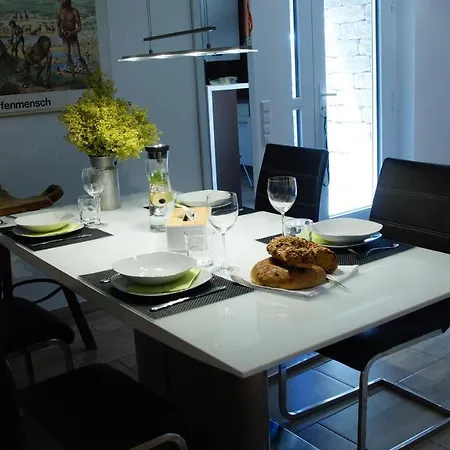 شقة Burgblick Im Neuffener Tal Mit Sauna Und Wallbox