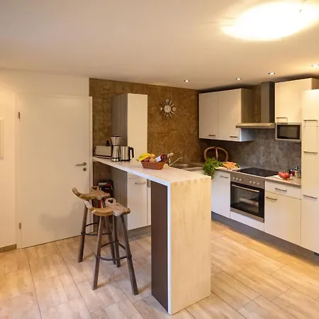 شقة Burgblick Im Neuffener Tal Mit Sauna Und Wallbox Frickenhausen (Baden-Wurttemberg)