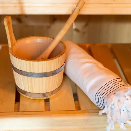 Burgblick Im Neuffener Tal Mit Sauna Und Wallbox * Frickenhausen (Baden-Wurttemberg)